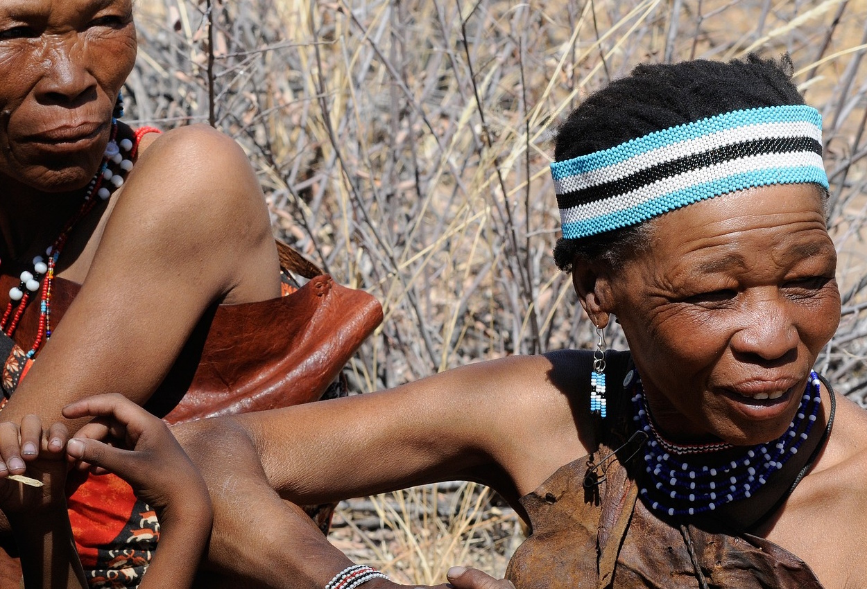 Traditional people, representing Thamaga